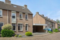 Eikenwal 14, Geffen-05