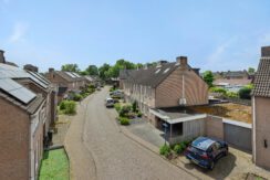Eikenwal 14, Geffen-06