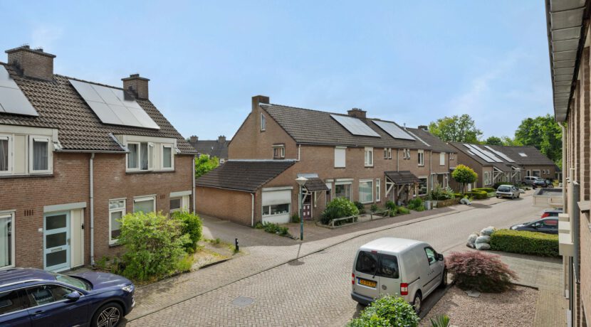Eikenwal 14, Geffen-49