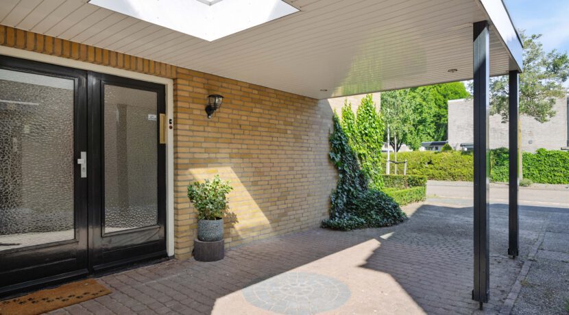 Van der Duyn van Maasdamstraat 42, Oss-01