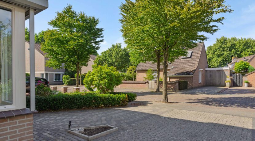 De Sikkel 16, Heesch-01