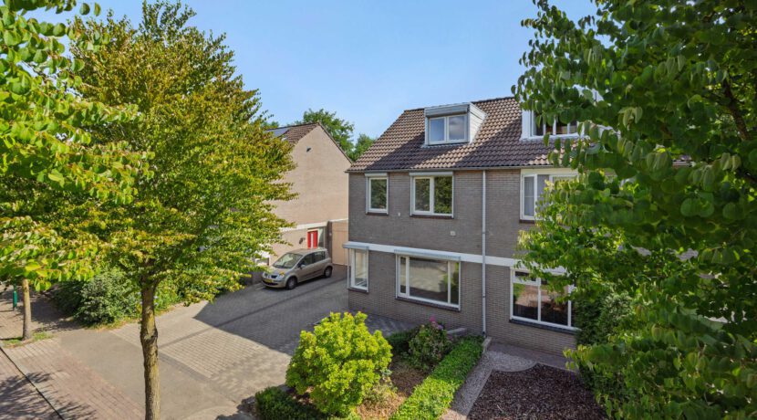 De Sikkel 16, Heesch-09