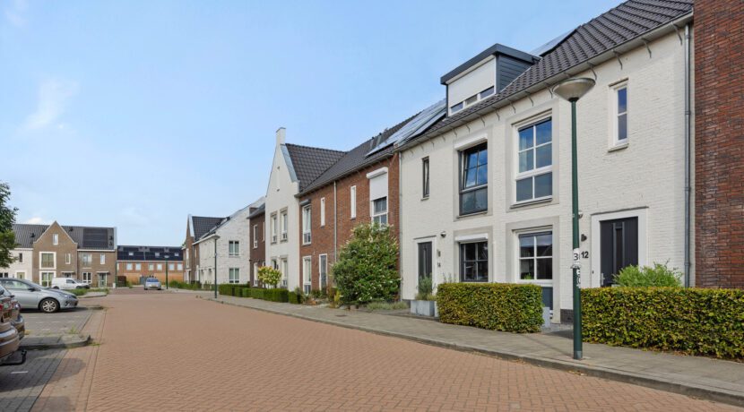 Parelgras 12, Heesch-05
