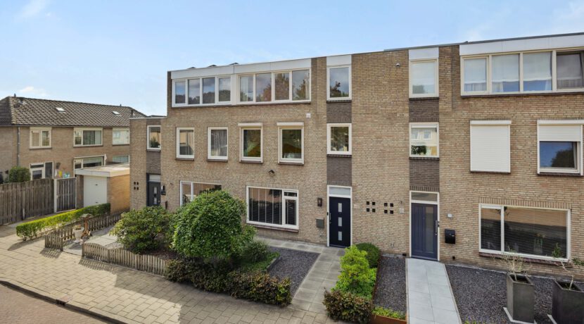 Bachlaan 24, Heesch-07