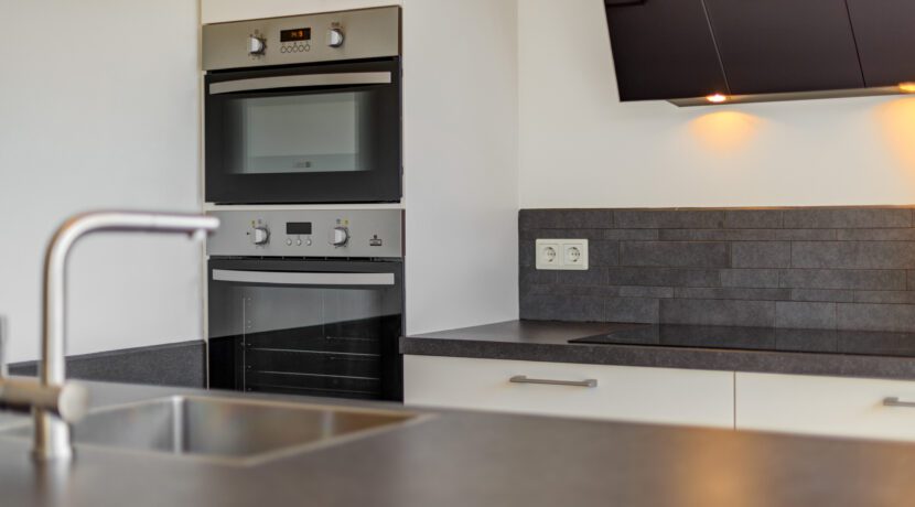 Bachlaan 24, Heesch-23