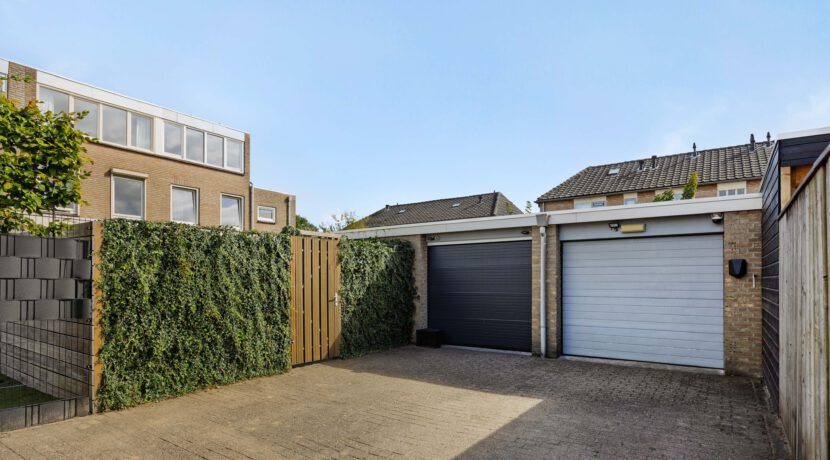 Bachlaan 24, Heesch-46
