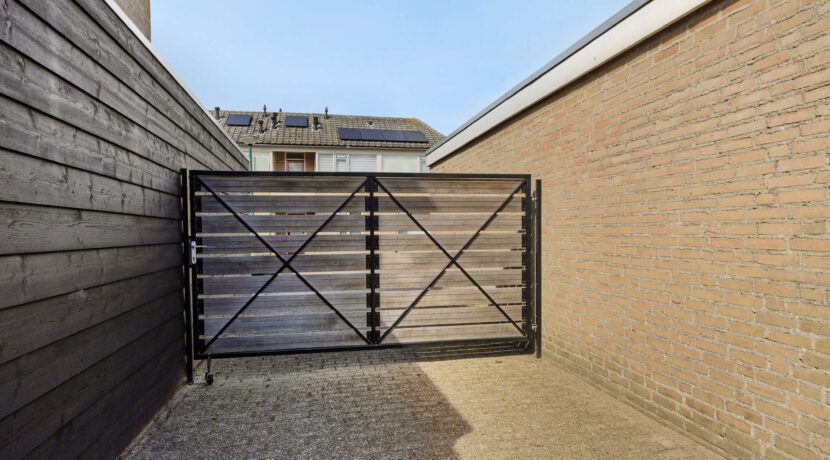 Bachlaan 24, Heesch-47