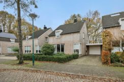 Klokbeker 43, Heesch-01