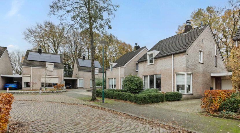 Klokbeker 43, Heesch-02