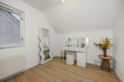 Klokbeker 43, Heesch-33