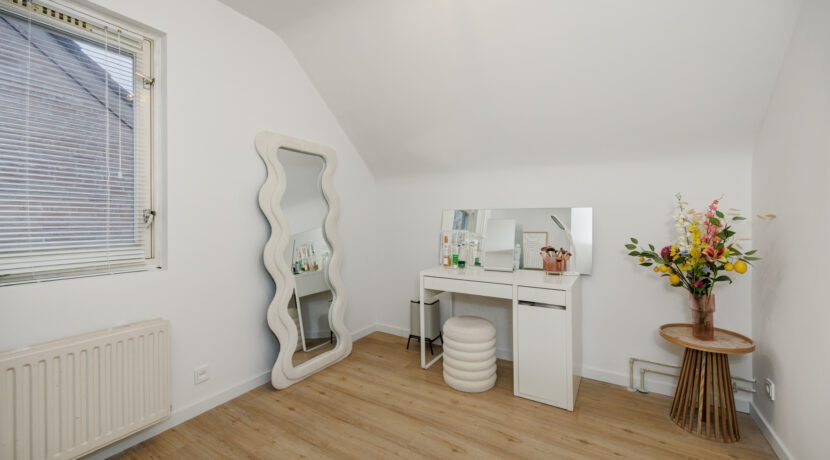 Klokbeker 43, Heesch-33