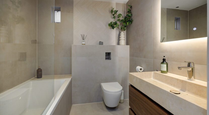 Klokbeker 43, Heesch-36