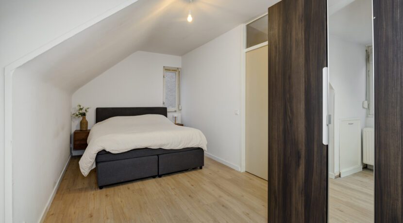 Klokbeker 43, Heesch-40