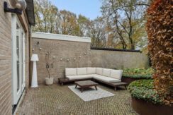 Klokbeker 43, Heesch-45