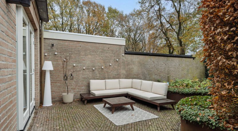 Klokbeker 43, Heesch-45