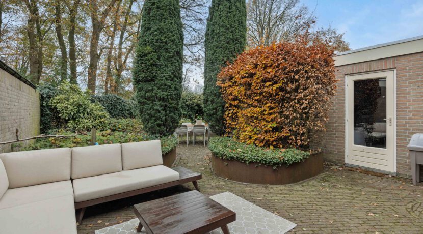 Klokbeker 43, Heesch-46