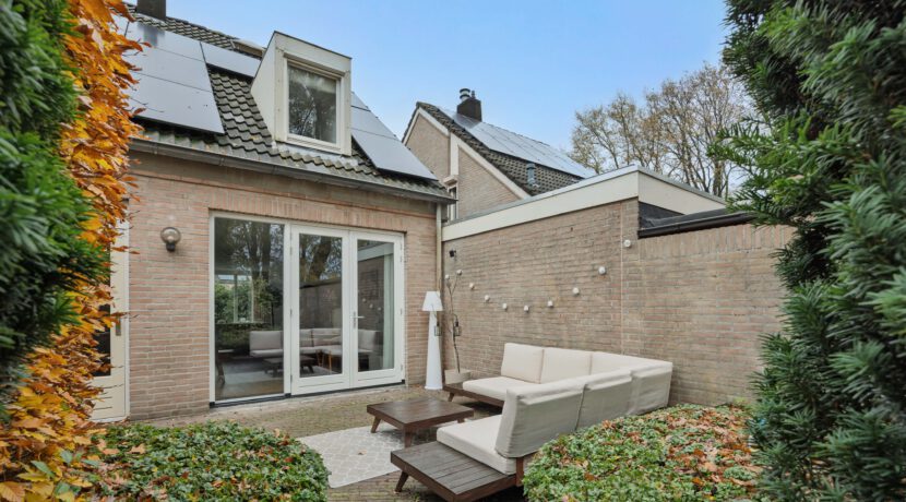 Klokbeker 43, Heesch-47