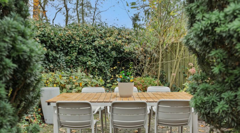 Klokbeker 43, Heesch-48