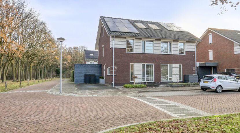 Eeuwelseloop155384WRHeeschNL-01