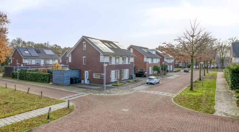 Eeuwelseloop155384WRHeeschNL-04b