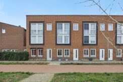 Elzenseloop 62, Heesch-03