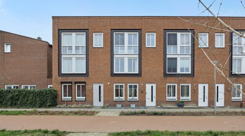 Elzenseloop 62, Heesch-03