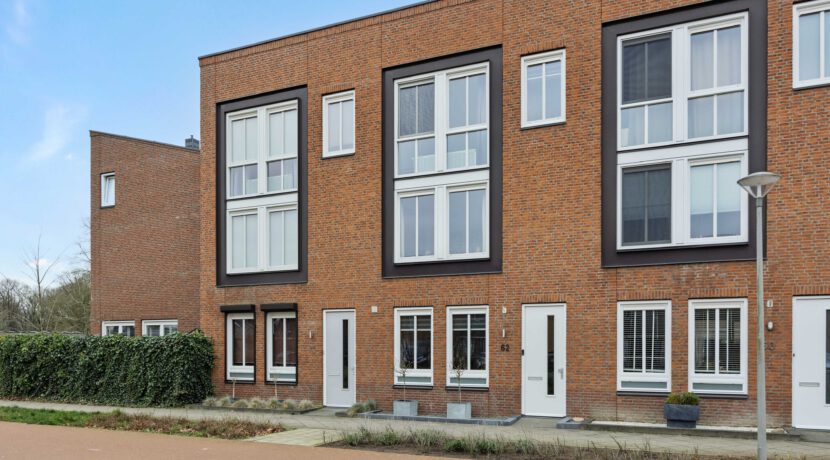 Elzenseloop 62, Heesch-05