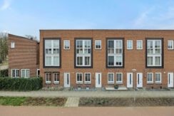 Elzenseloop 62, Heesch-10