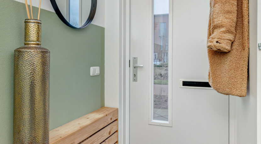 Elzenseloop 62, Heesch-12