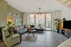 Elzenseloop 62, Heesch-15