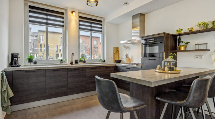 Elzenseloop 62, Heesch-19