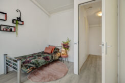 Elzenseloop 62, Heesch-36