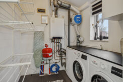 Elzenseloop 62, Heesch-39