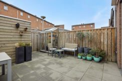 Elzenseloop 62, Heesch-43