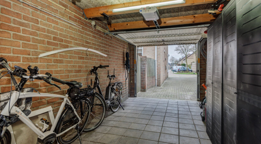 Paasakkers 8, Heesch-45