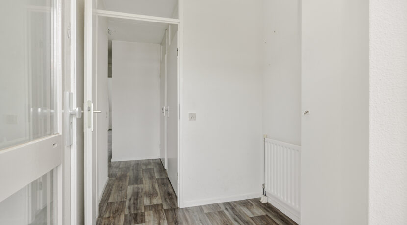 't Dorp 81A, Heesch-25