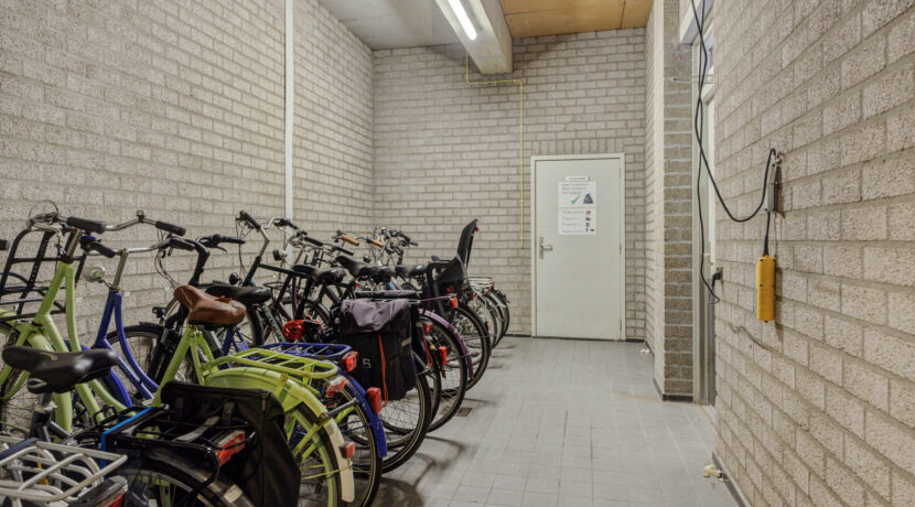 't Dorp 81A, Heesch-37