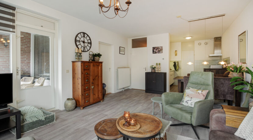 De Oude Vest 37, Oss-17