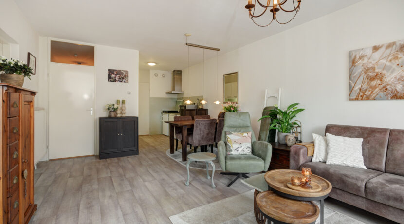 De Oude Vest 37, Oss-18