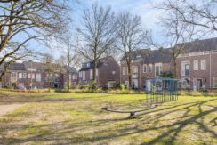 Heilige Eik 33, Heesch-02