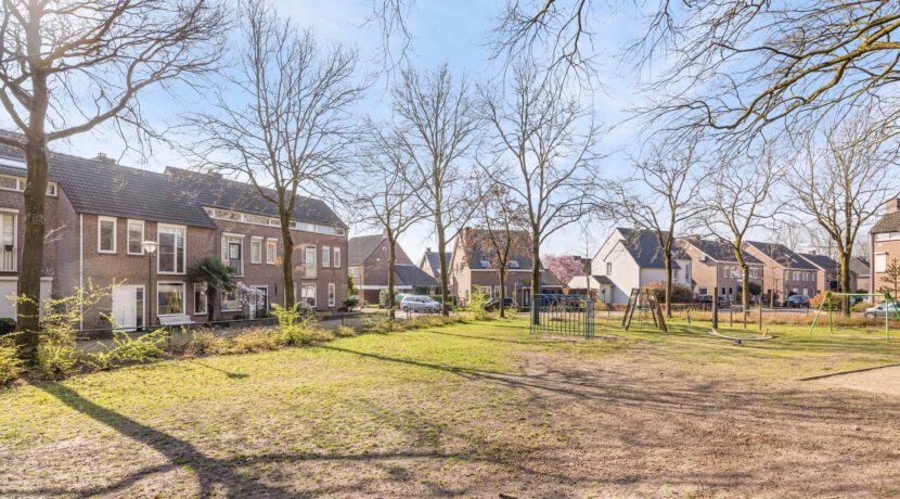 Heilige Eik 33, Heesch-05