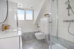 Heilige Eik 33, Heesch-35