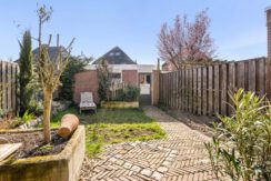 Heilige Eik 33, Heesch-52