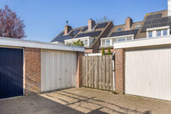 Heilige Eik 33, Heesch-55