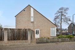 Klokbeker 40, Heesch-04