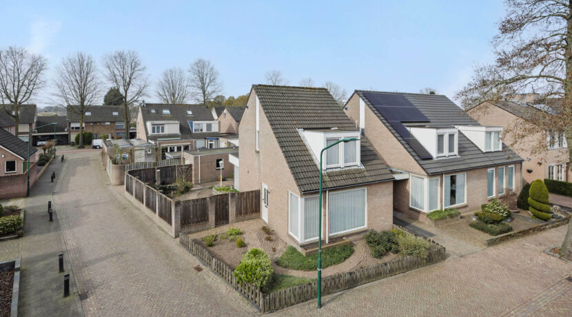 Klokbeker 40, Heesch-05