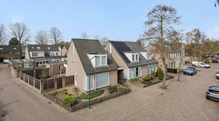 Klokbeker 40, Heesch-06