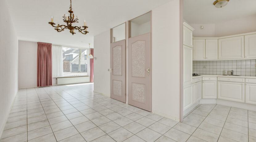 Klokbeker 40, Heesch-13