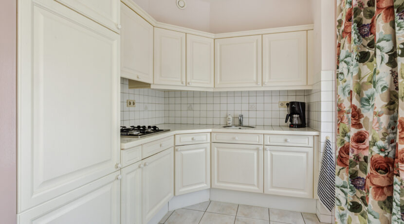 Klokbeker 40, Heesch-20