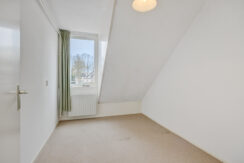 Klokbeker 40, Heesch-21